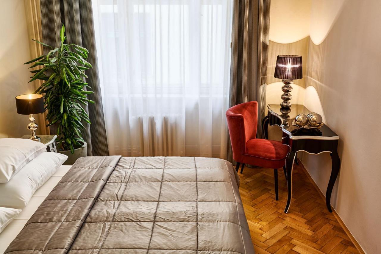 Pragueone Apartment,A/C,Terrace المظهر الخارجي الصورة