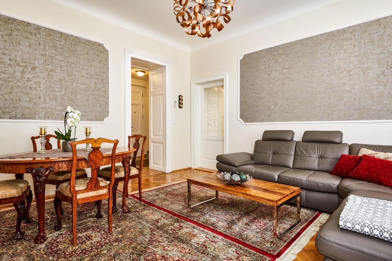 Pragueone Apartment,A/C,Terrace المظهر الخارجي الصورة