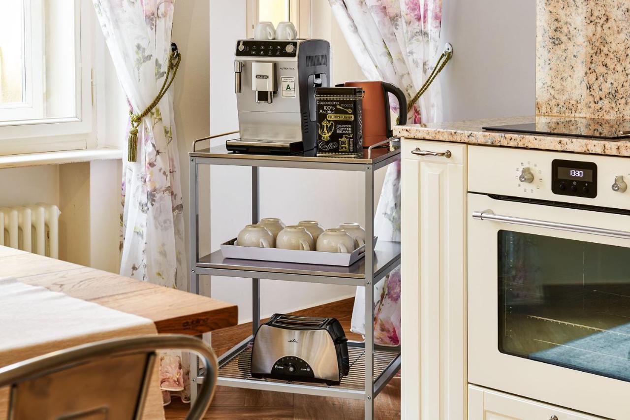 Pragueone Apartment,A/C,Terrace المظهر الخارجي الصورة