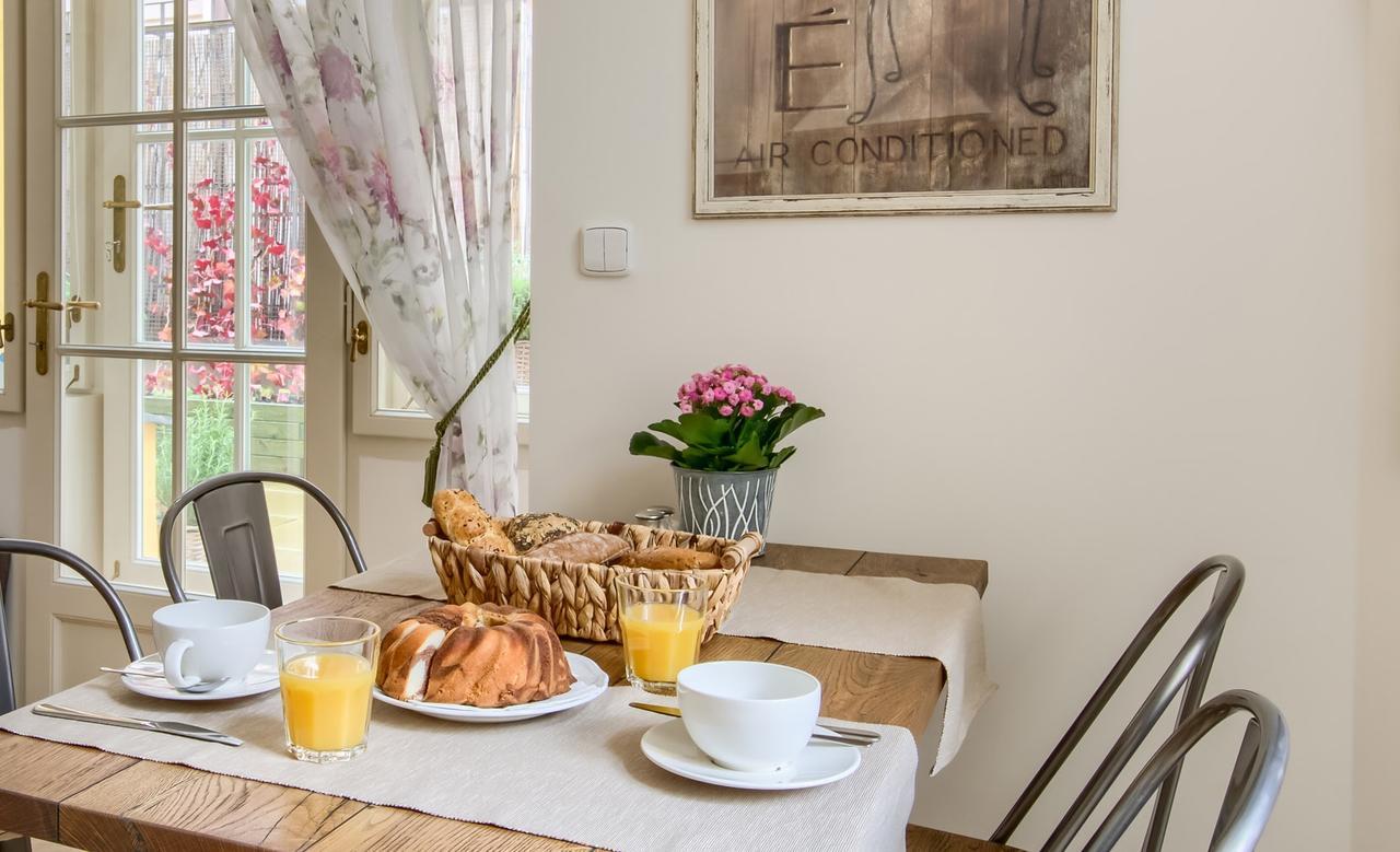 Pragueone Apartment,A/C,Terrace المظهر الخارجي الصورة