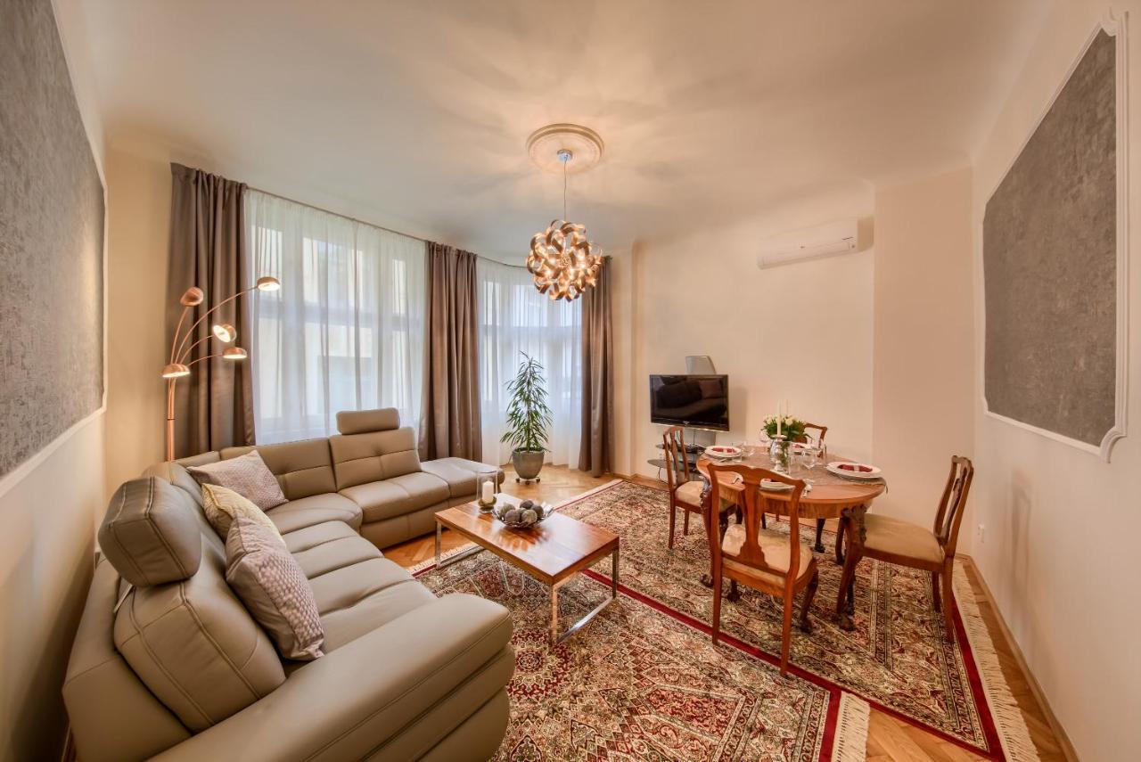Pragueone Apartment,A/C,Terrace المظهر الخارجي الصورة