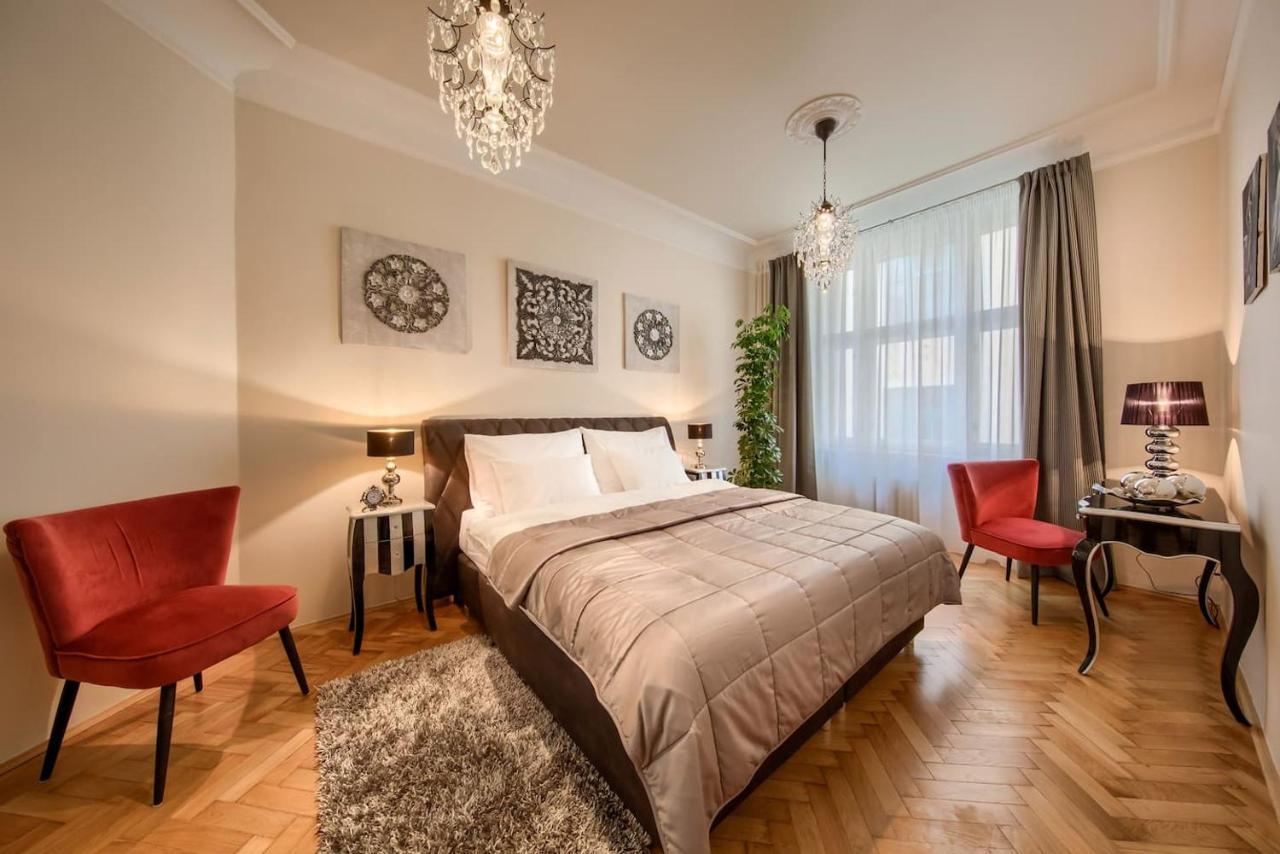 Pragueone Apartment,A/C,Terrace المظهر الخارجي الصورة