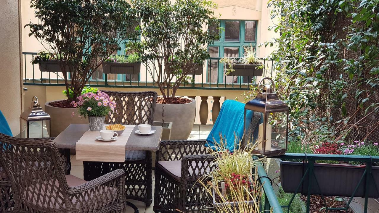 Pragueone Apartment,A/C,Terrace المظهر الخارجي الصورة